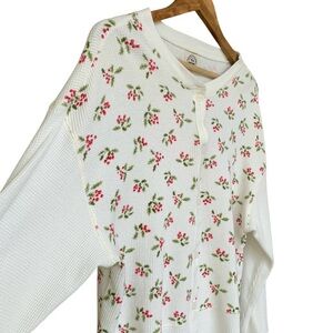 Victoria's Secret Country Waffle Knit Holly Berry Button Down Top